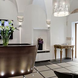 Reception Navona Palace Residenze di Charme Fotos