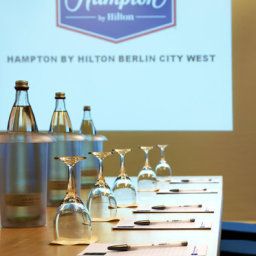 Tagungsraum Hampton by Hilton Berlin City West Fotos
