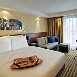 Zimmer Hampton by Hilton Berlin City West Fotos