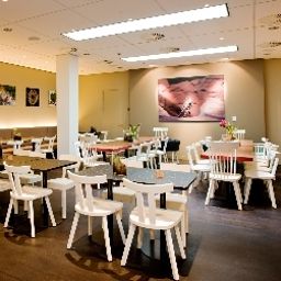 Breakfast room within restaurant Conscious Vondelpark Fotos