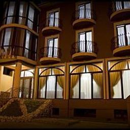 Außenansicht RHC Royal Hotel Oradea Fotos