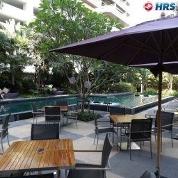 Vista interior Ramada Hotel & Suites Bangkok Fotos