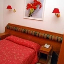Habitación Le Parisien Fotos