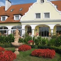 Außenansicht Barokk Fotos