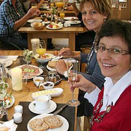 Salle du petit-déjeuner An der Sempt Gästehaus Fotos