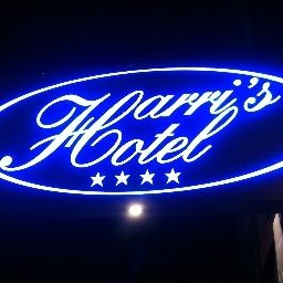 Certificato Harri's Hotel Fotos