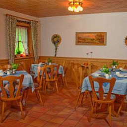 Salle du petit-déjeuner Hohberg Gasthaus - Pension Fotos