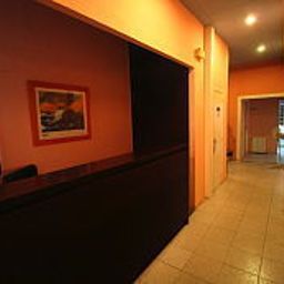 Reception Baires Hostal Fotos