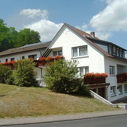 Exterior view Acker Gästehaus Fotos