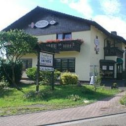 Exterior view Im Kühlen Grunde Landhaus Fotos
