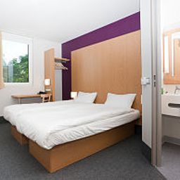 Camera B&B Hotel Toruń Fotos