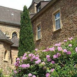 Außenansicht Kloster Maria Engelport Gästehaus Fotos