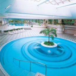Pool RIHGA Royal Hotel Osaka Fotos