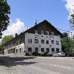 Außenansicht zur Quelle Landgasthof Fotos