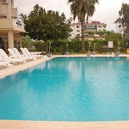 Piscina Mikado hotel Fotos