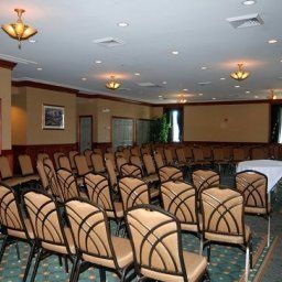 Tagungsraum an Ascend Hotel Collection Member Gov Dinwiddie Hotel Old Towne Fotos
