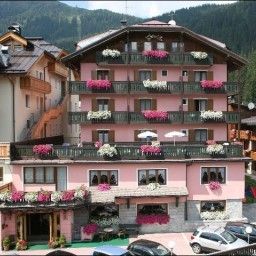 Außenansicht ALPEN VIDI Fotos