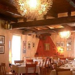 Sala colazione nel ristorante Sostio A Levante Fotos