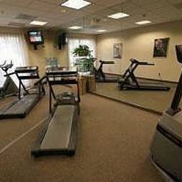 Fitness room Ramada Suites Orlando Airport Fotos