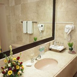 Bathroom New Horizon Hotel Fotos