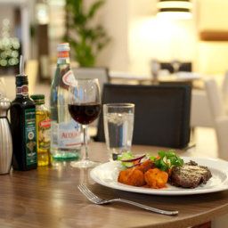 Pokój Holiday Inn DERBY - RIVERLIGHTS Fotos