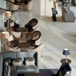 Холл Radisson Blu Hotel Cebu Fotos