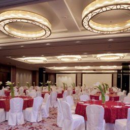 Холл Radisson Blu Hotel Cebu Fotos