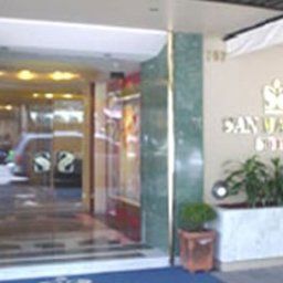 Hall COURTNEY Aff San Marino Suites Fotos
