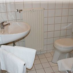 Bathroom König´s Cafe Pension Fotos