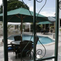 Pool Tradewinds Hotel Fotos