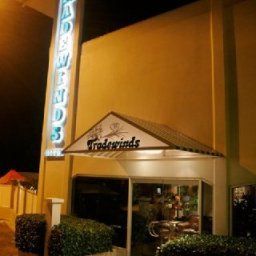 Exterior view Tradewinds Hotel Fotos
