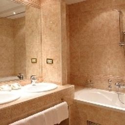 Salle de bains AS Hotel Fotos