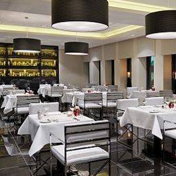 Salle du petit-déjeuner située dans le restaurant H10 Berlin Ku'damm Fotos