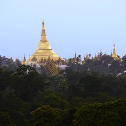 Environnement Chatrium Hotel Royal Lake Yangon Fotos