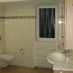 Bathroom Im Winkel Fotos