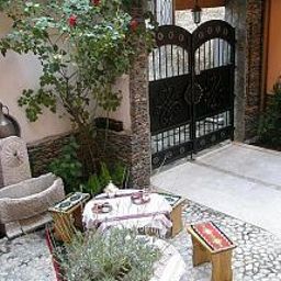 Jardin Kandilj Pansion Fotos