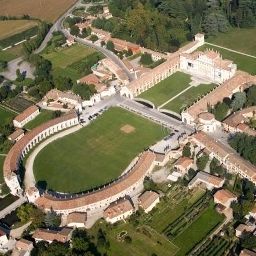  Belvedere Fotos