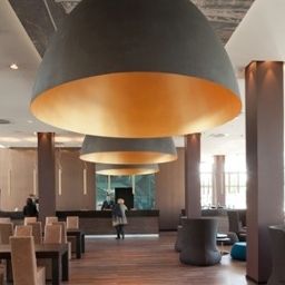 Hall Motel One Hauptbahnhof Fotos