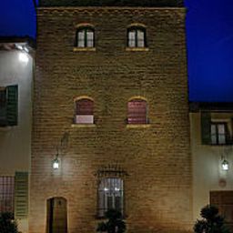 Фасад Antica Torre Viscontea Fotos