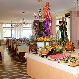 Sala de desayuno en el restaurante Danieli Fotos