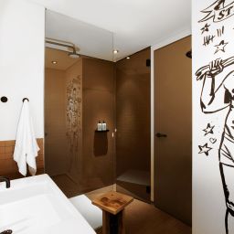 Bathroom 25hours HafenCity Fotos