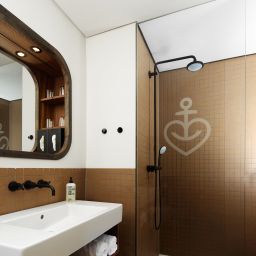 Bathroom 25hours HafenCity Fotos