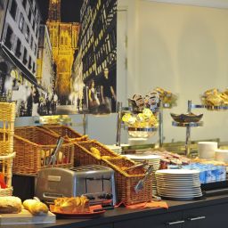 Buffet Comfort Hotel Strasbourg Athena Spa Fotos