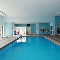 Piscina Niagara Lodge & Suites Fotos