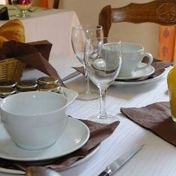 Frühstücksraum Hôtel Les Esparrus Fotos