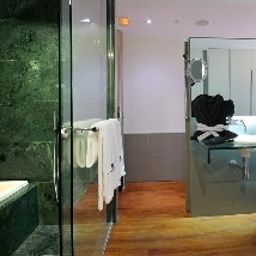 Badezimmer Reina Petronila Fotos