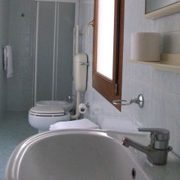 Cuarto de baño Nuova Aurora Fotos