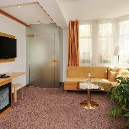 Семейные номера Krone Fotos
