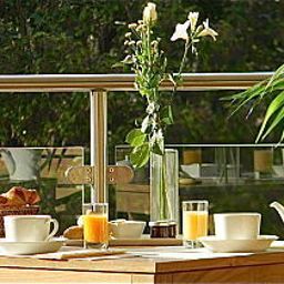 Sala colazione nel ristorante Cannes Villa St Barth Chambres d'Hôtes Fotos