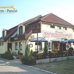 Фасад Romantik Panzió Étterem Fotos